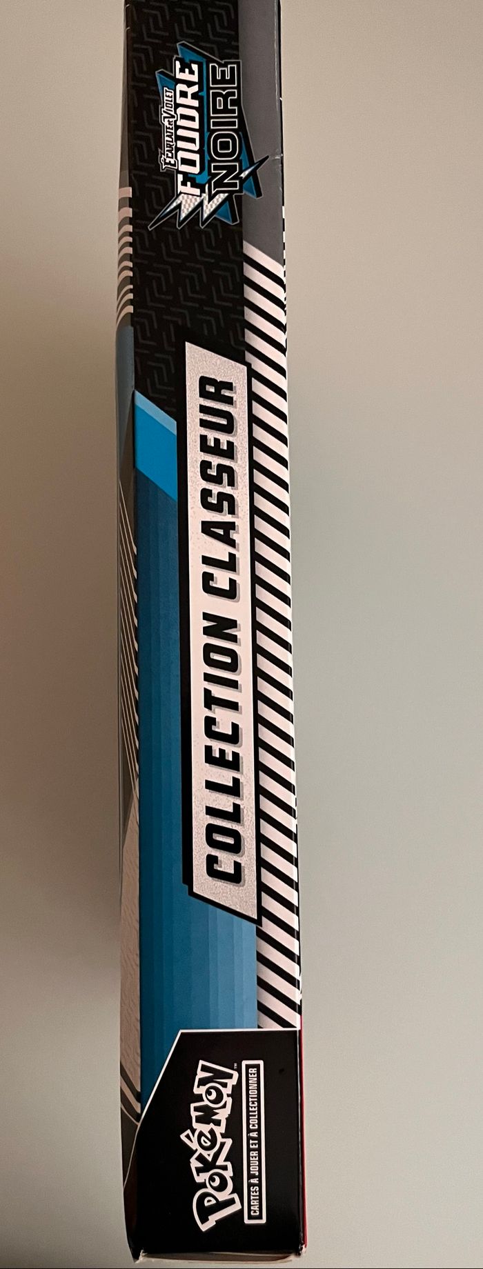 Coffret Collection Classeur Pokémon 10.5 Foudre Noire - photo numéro 4