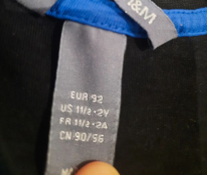 Tee-shirt manches longues rock and roll taille 2 ans H&M - photo numéro 2