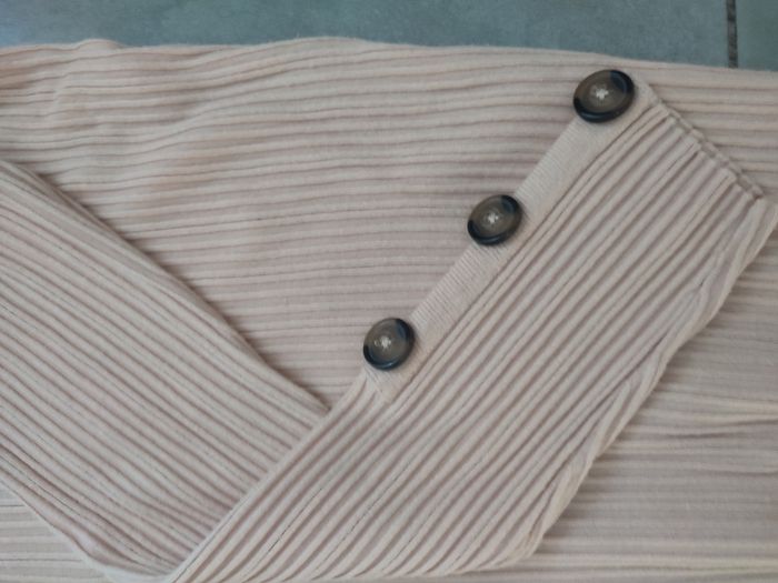 Pull beige - photo numéro 2