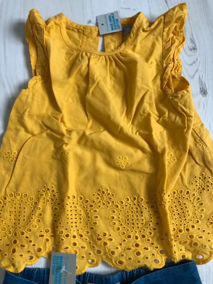 Ensemble neuf short et t shirt fille 24 mois 2 ans - photo numéro 2