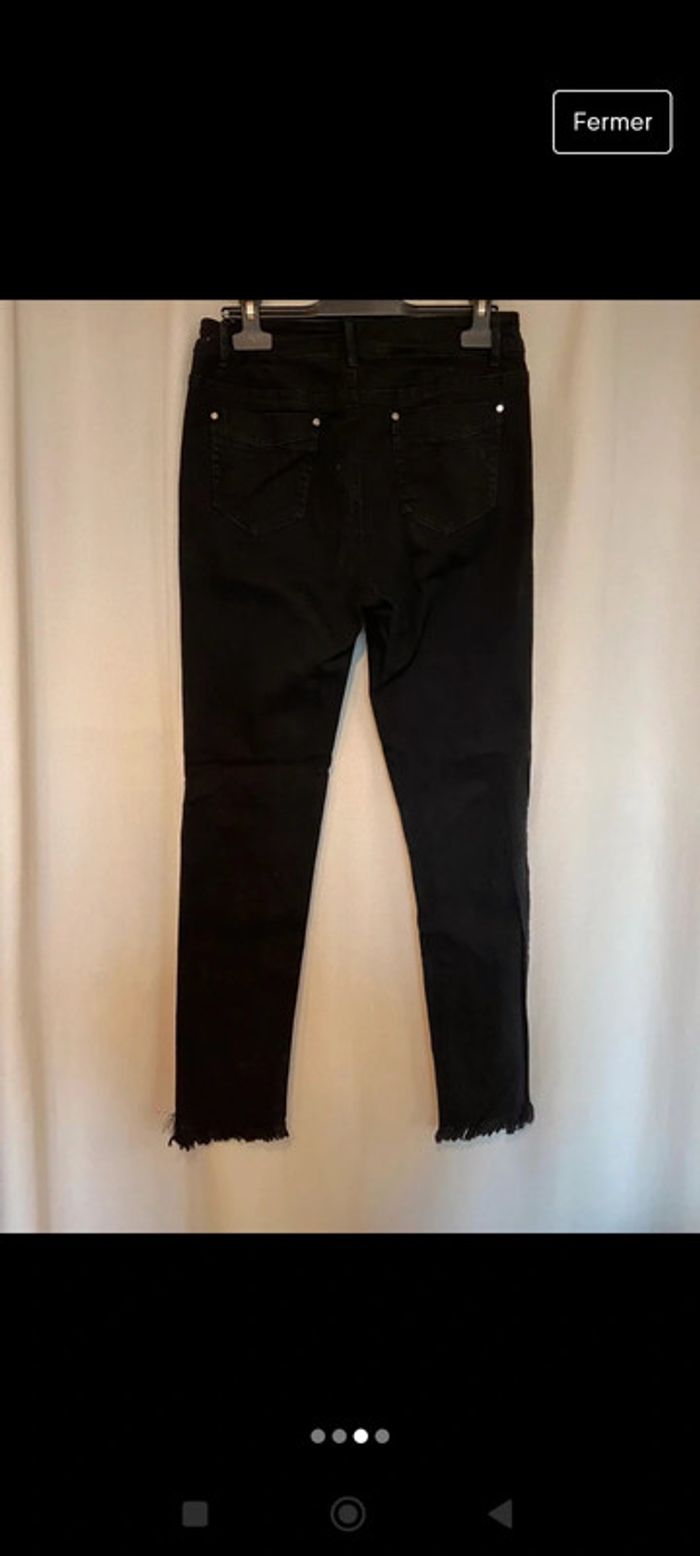 Pantalon noir - photo numéro 3