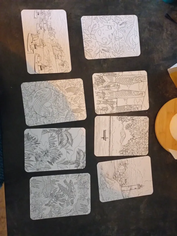 Lot de 8 cartes postales à colorier