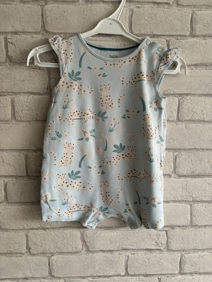 Barboteuse Baby C&A taille 9/12 mois