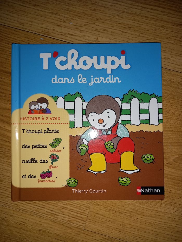 Tchoupi dans le jardin