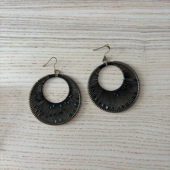 Boucles d’oreilles • noir 🌿