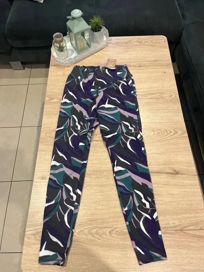 Legging sport Calida taille M neuf avec étiquette Prix neuf 99,95€ - photo numéro 2
