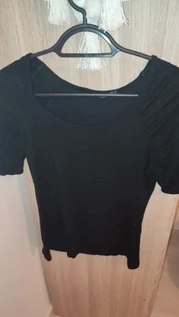 Tshirt noir près du corps Mim