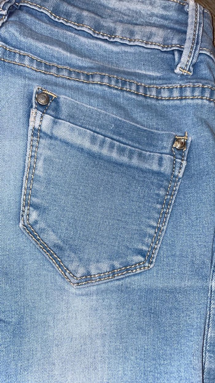 Jean bleu clair - photo numéro 3