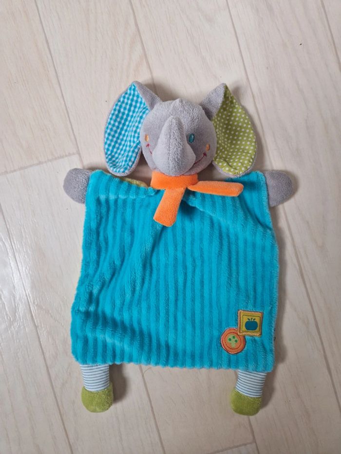 Doudou éléphant velours