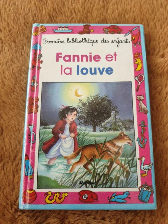 Livre Fannie et la louve - Première bibliothèque des enfants