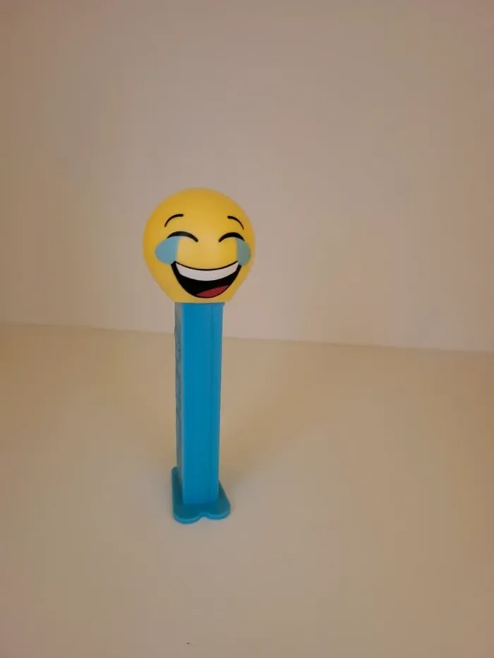Pez Smiley