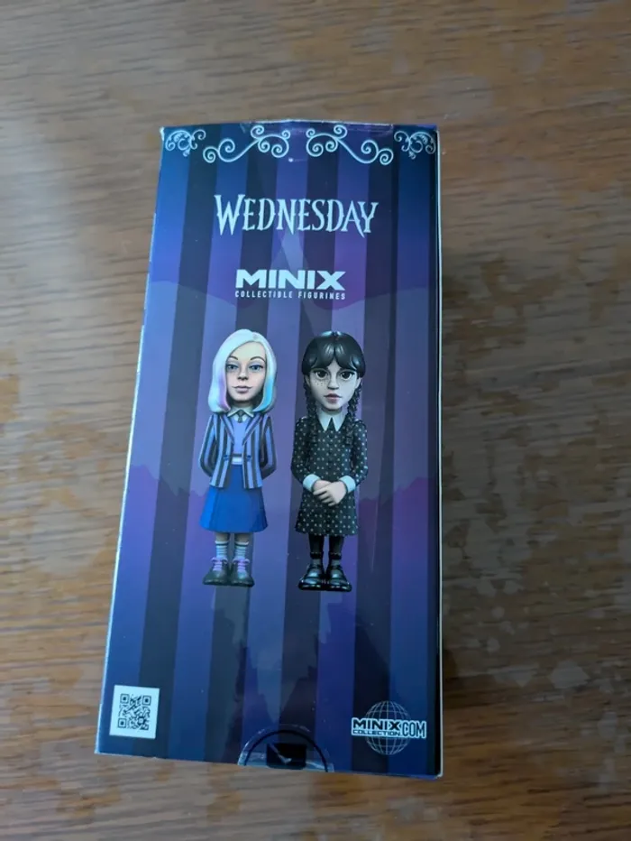 Figurine Mercredi Addams - photo numéro 5