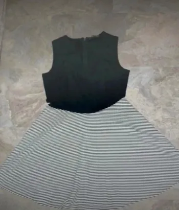 Robe marque made in Italy taille 42 en bon état