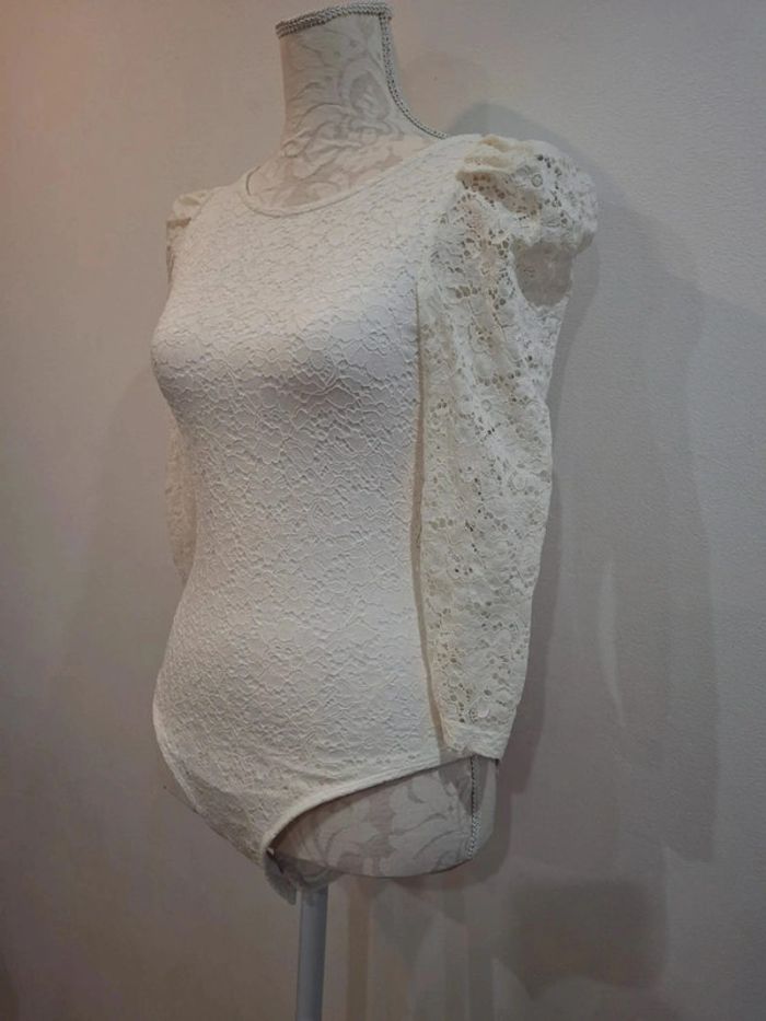 Haut manches longues blanc dentelles body bodie naf naf taille XS 36 - photo numéro 5