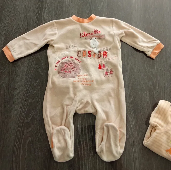 Lot 4 pyjamas velour mixte 9 mois - photo numéro 10