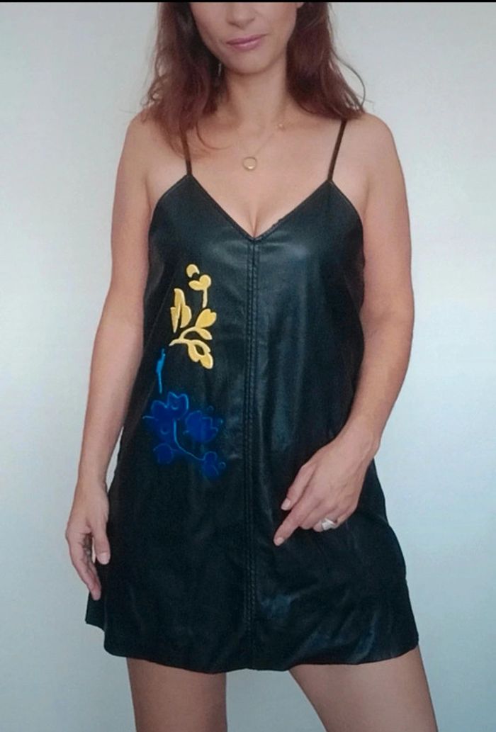 Robe sexychic similicuir taille 40 - photo numéro 9