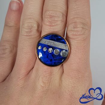 Bague ajustable ronde dorée et bleue