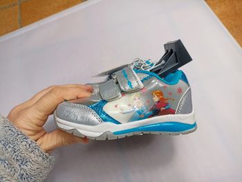 Basket lumineuses taille 22