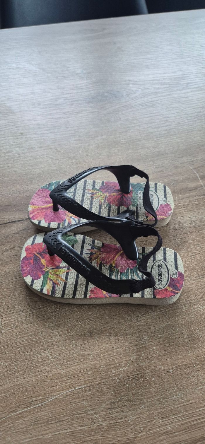 Tongs avec élastiques Havaianas T.22 - photo numéro 2