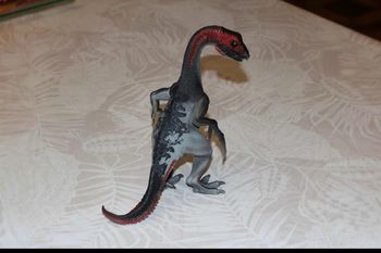 dinosaure  thérisynosaure