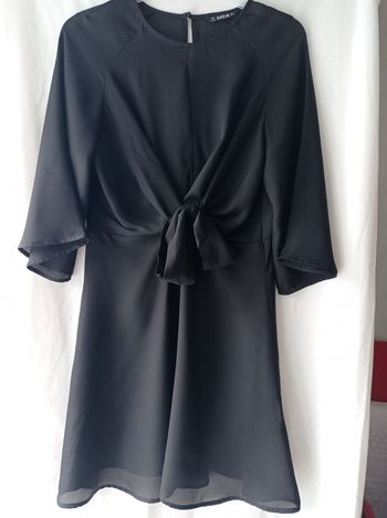 ROBE  Noire.  