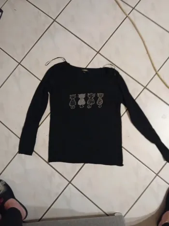 Pull noir
