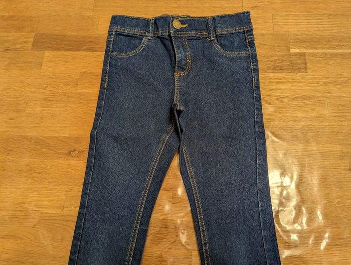 Jean skinny fille 8 ans Tissaia neuf - photo numéro 2