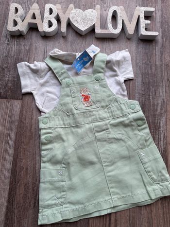 - Ensemble Canari baby - 6 mois - Neuf avec étiquette, défaut