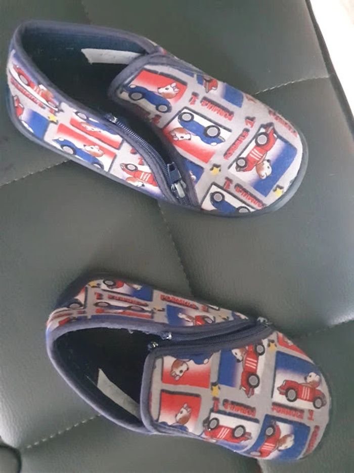 1 paire pantoufle taille 26 avec zip sur le coté - photo numéro 5