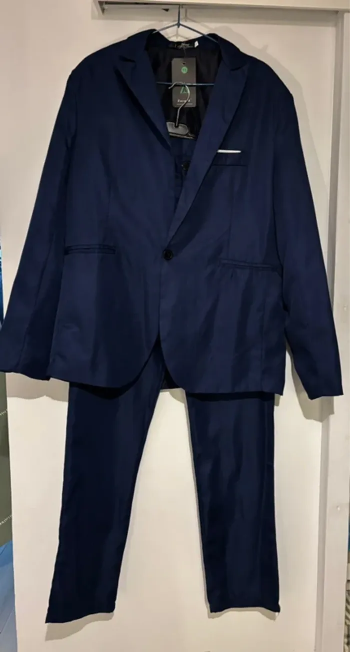 Costume bleu marine 2 pièces de marque Zacard taille XL neuf