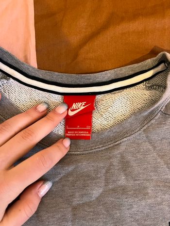 Pull gris Nike