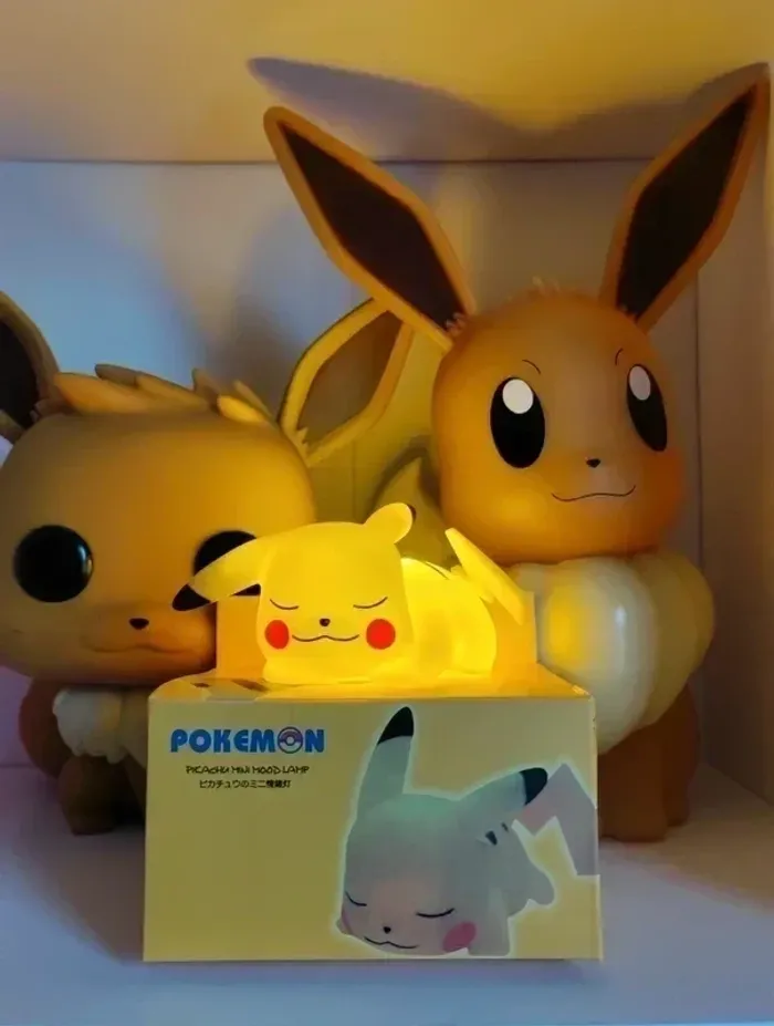 Veilleuse LED Pikachu / Figurine Pokémon - photo numéro 4