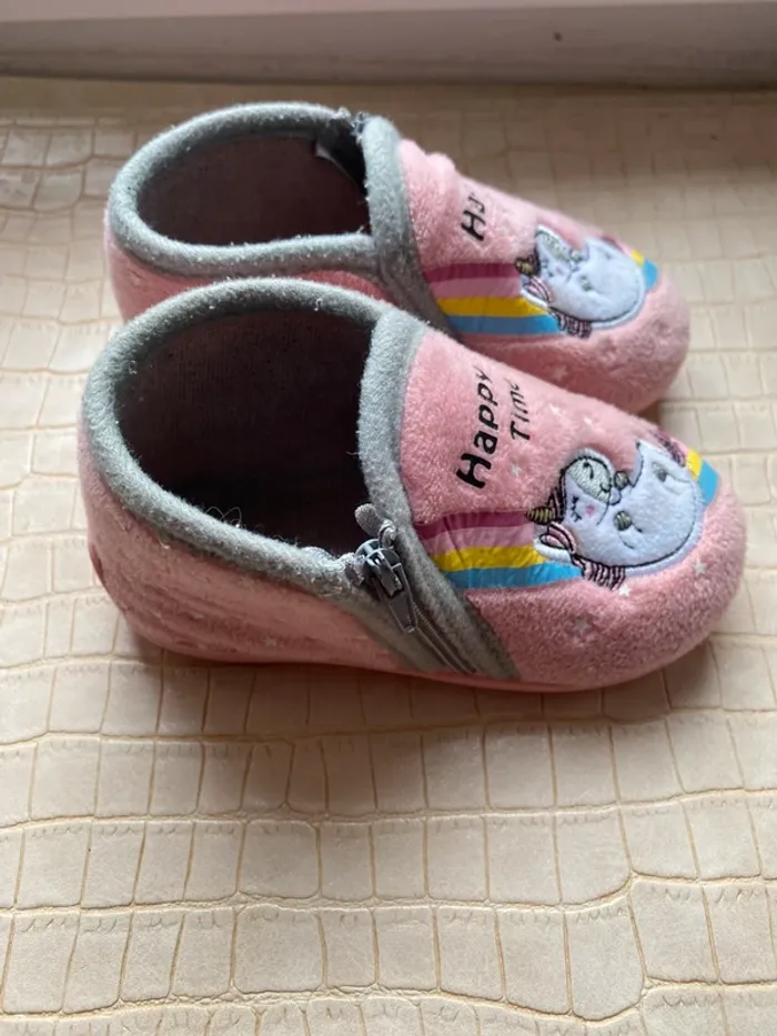 Chaussons rose licorne fille fermetures 22 - photo numéro 3