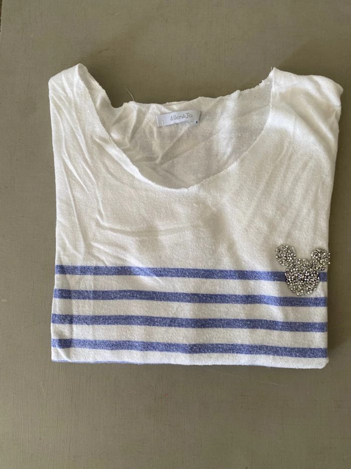 Marinière blanche et bleue ciel avec Mickey en strass Allen&Jo taille 38/40 - photo numéro 16