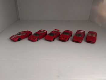 Bburago 5 Ferrari 1 lamborghini