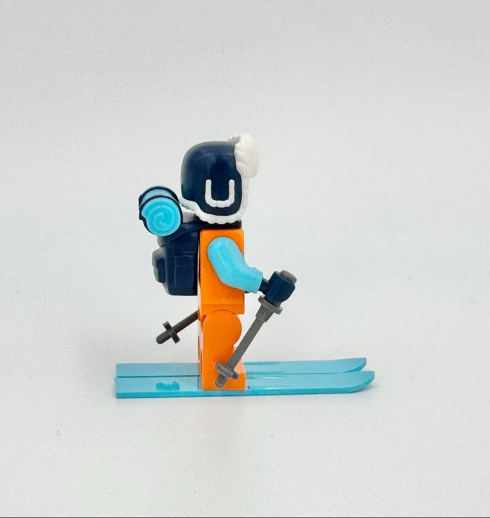 Lego Figurines City : Arctique, Explorateur équipé de  skis et sac - NEUF - photo numéro 5