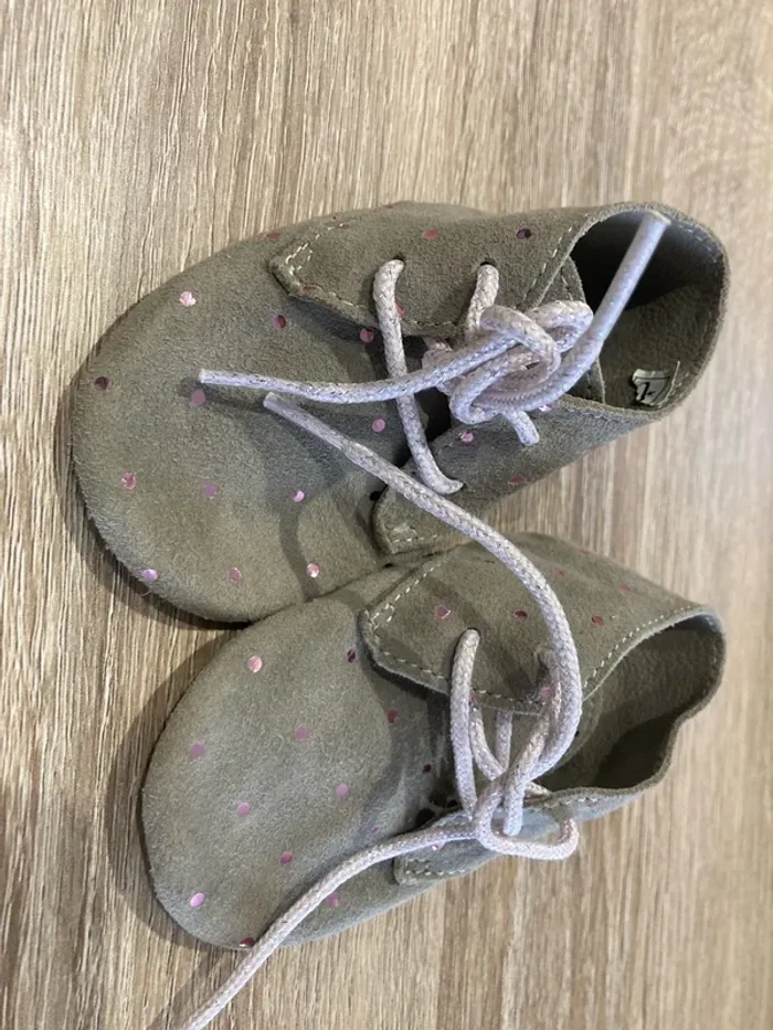 Chaussure souple en cuir