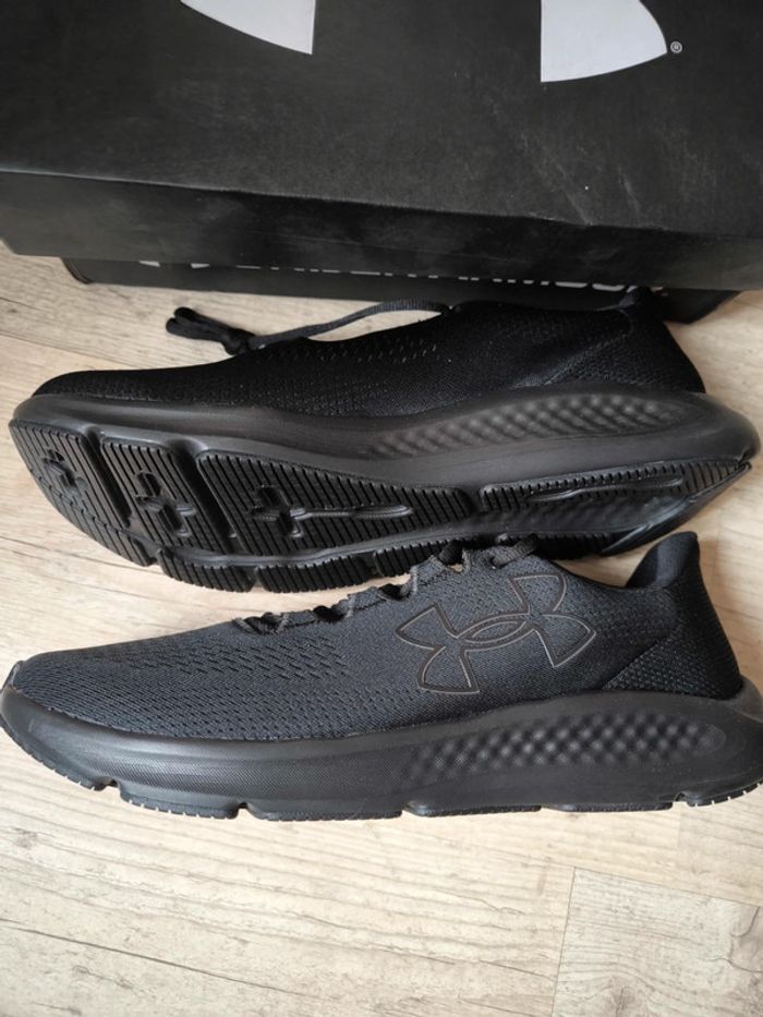Basket under armour taille 47,5 UA charged pursuit 3 BL neuve - photo numéro 4