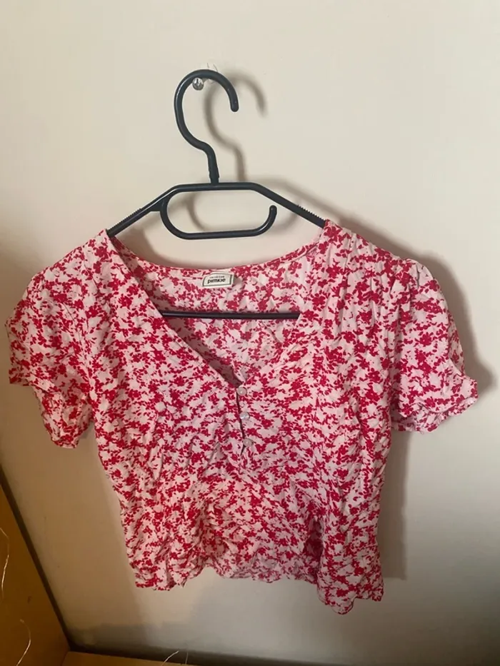 T shirt fleuri rouge