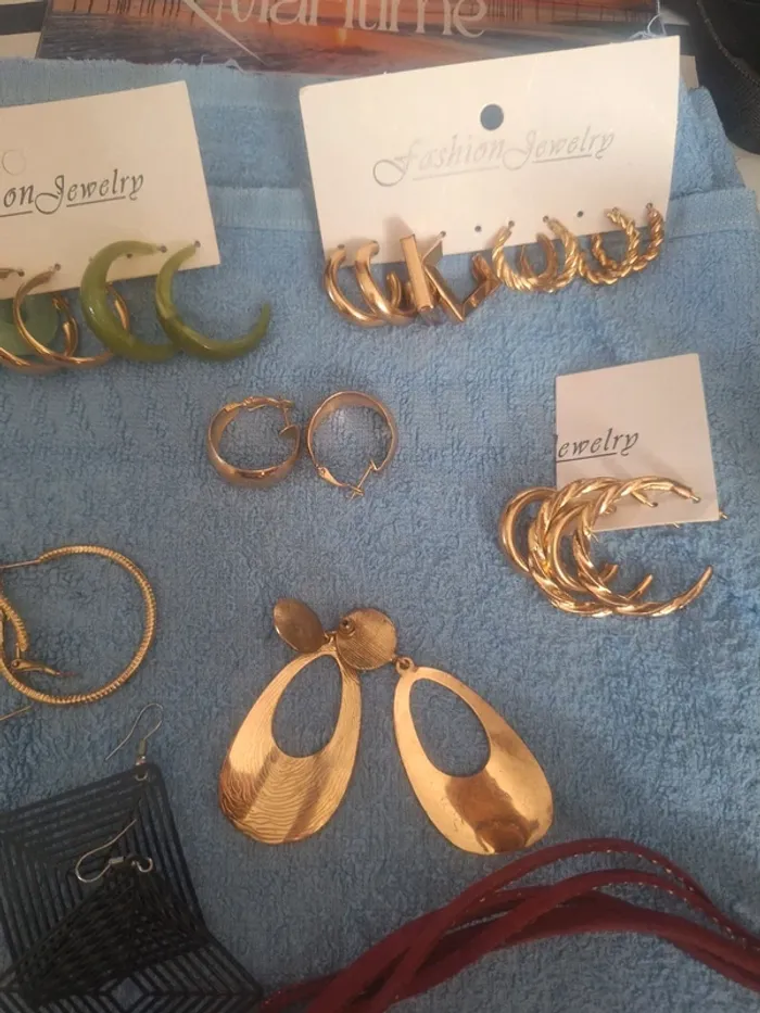 #boucle oreille différents modèles - photo numéro 4