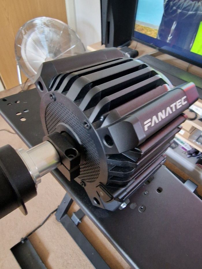 Pack Premium Fanatec GT DD Pro (8 Nm) avec support NLR 2.0 (pliable) - photo numéro 4