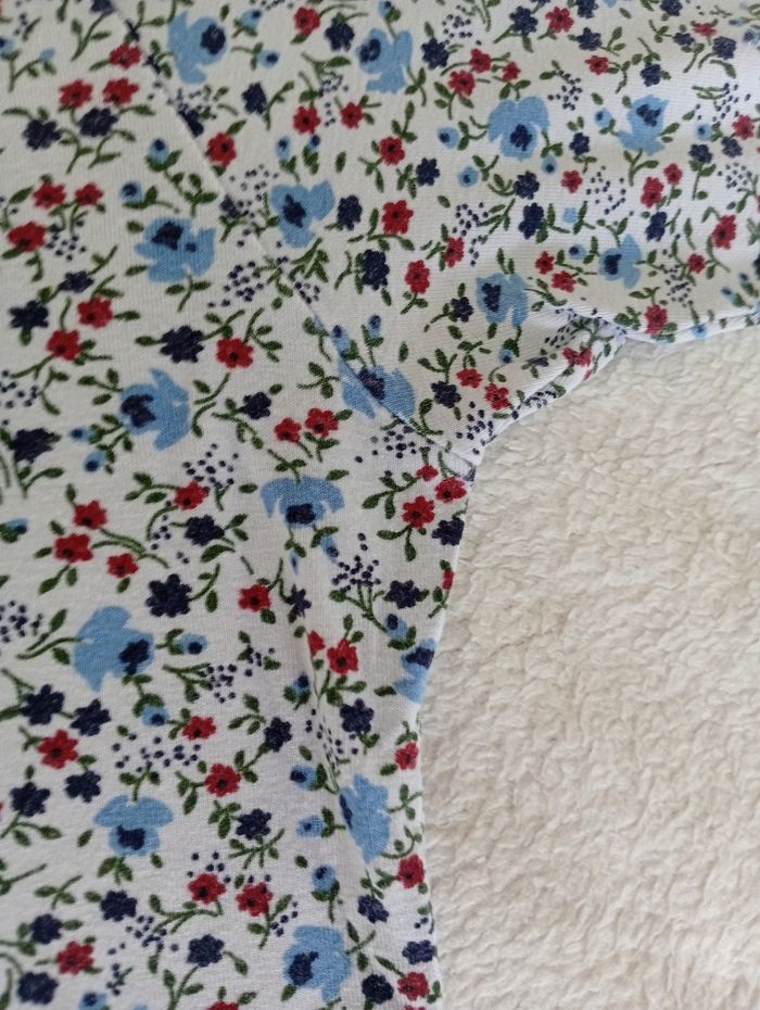 Très beau t-shirt de qualité ,marque scottage - photo numéro 3