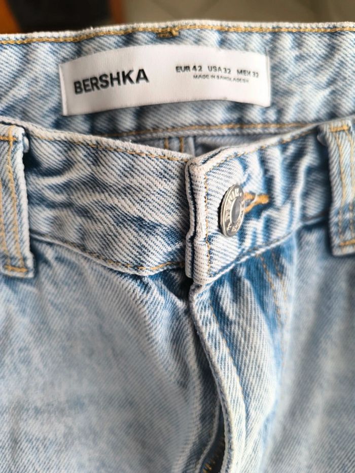 Jean bleu délavé Bershka 42 - photo numéro 4