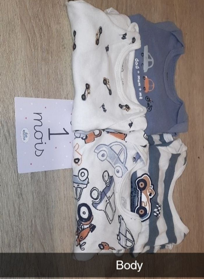 Bodie garçon 1 mois - photo numéro 4