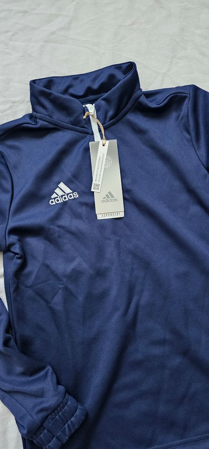 Sweat / haut de sport Adidas bleu marine – Neuf avec étiquette – Taille 9/10 ans - photo numéro 4