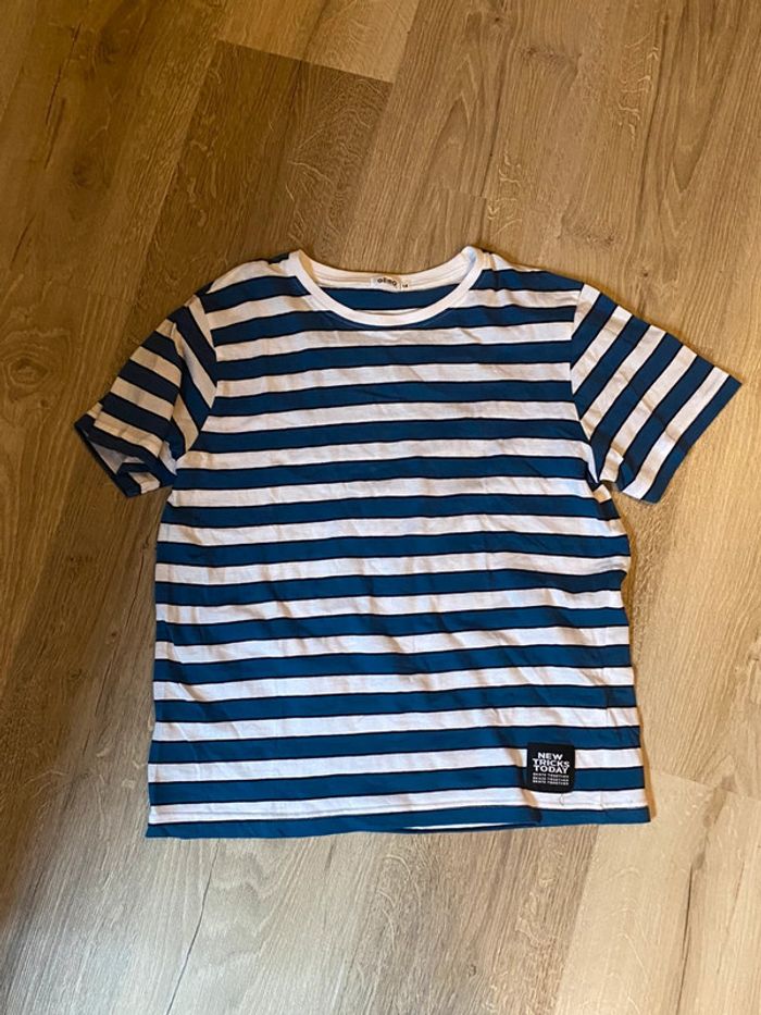 t-shirt rayé bleu et blanc, gémo, taille 14 ans XS
