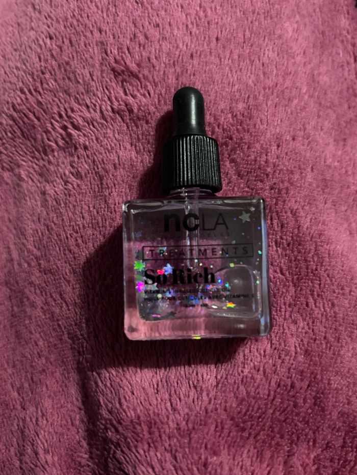 Huile pour cuticules - neuf