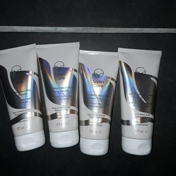 Exfoliant venus satin card