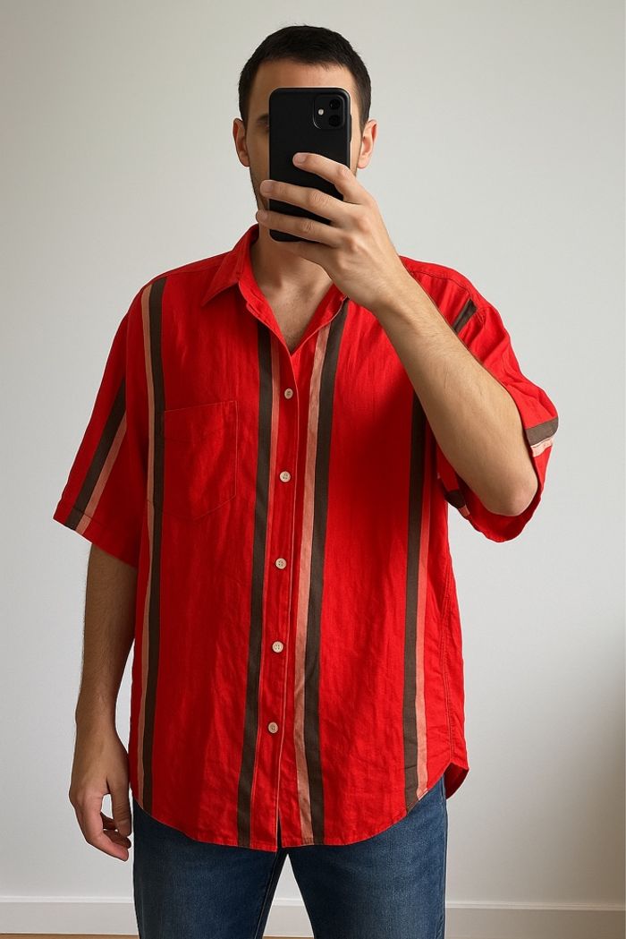 Chemise rouge à rayures Bershka – taille XL