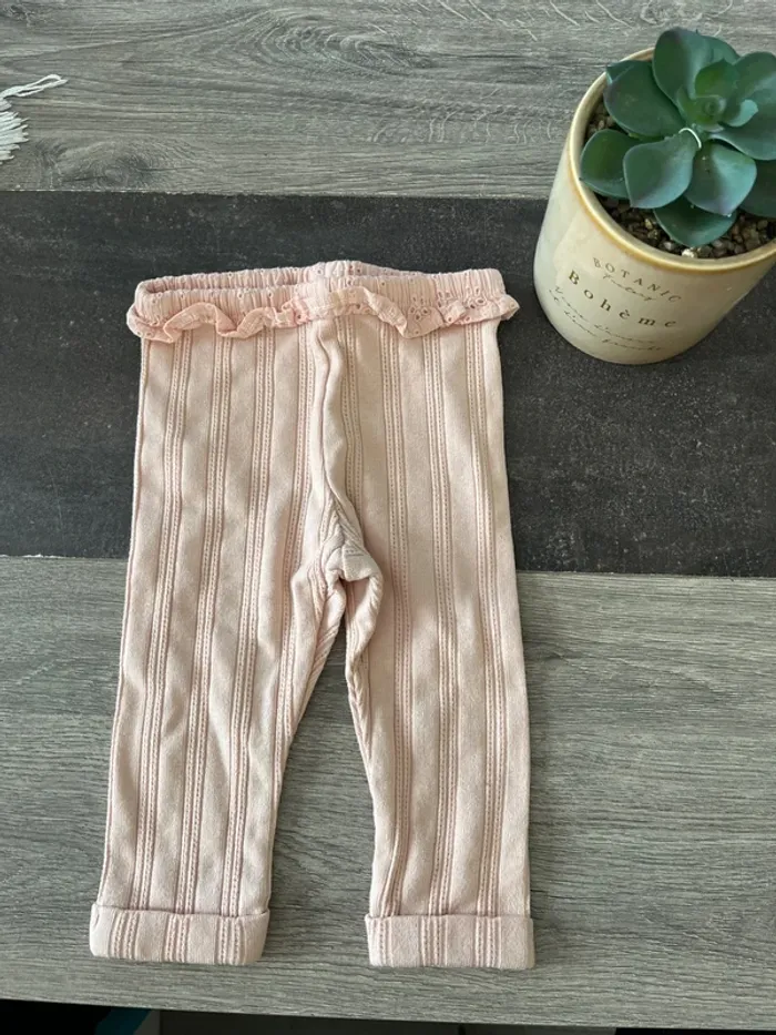 Legging rose détails broderie